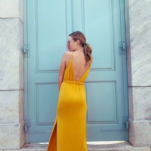Long yellow dress